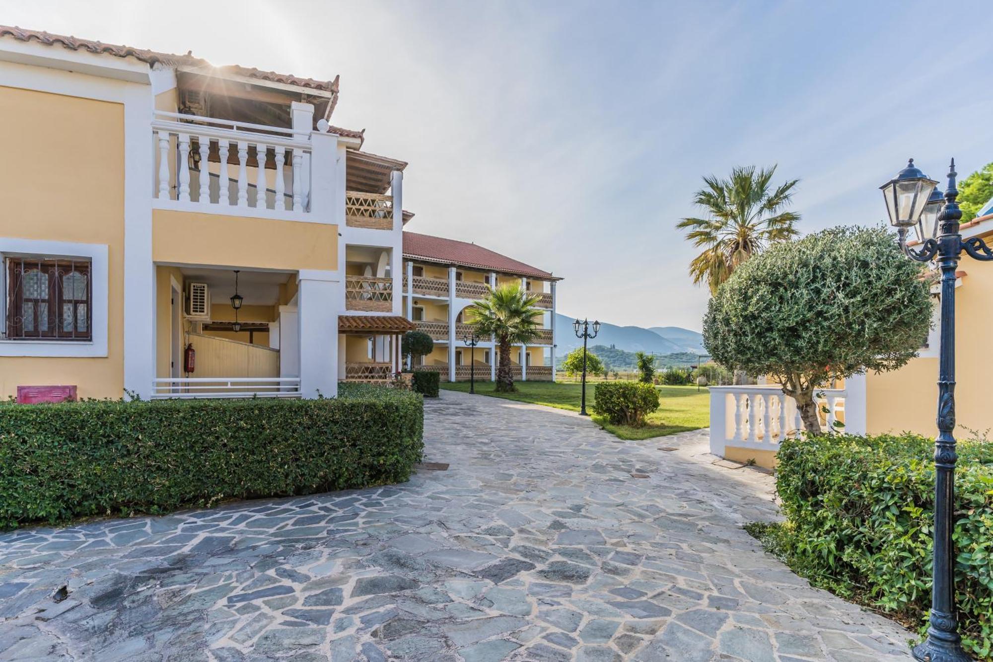 Elpida Hotel Alykanas  Dış mekan fotoğraf